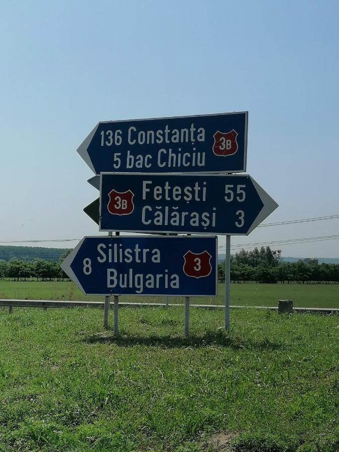 Отель Casa Carp Calarasi Экстерьер фото