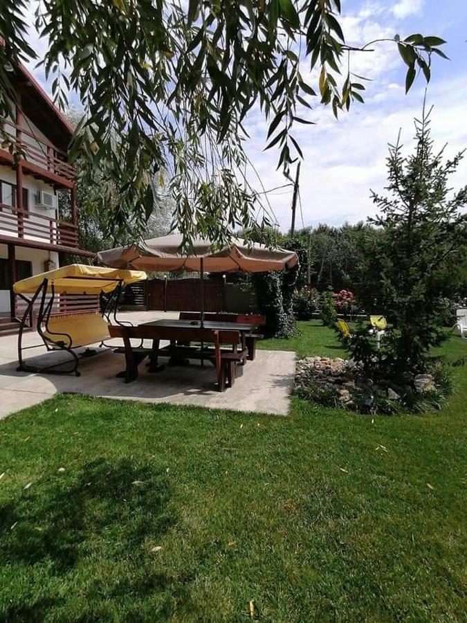 Отель Casa Carp Calarasi Экстерьер фото